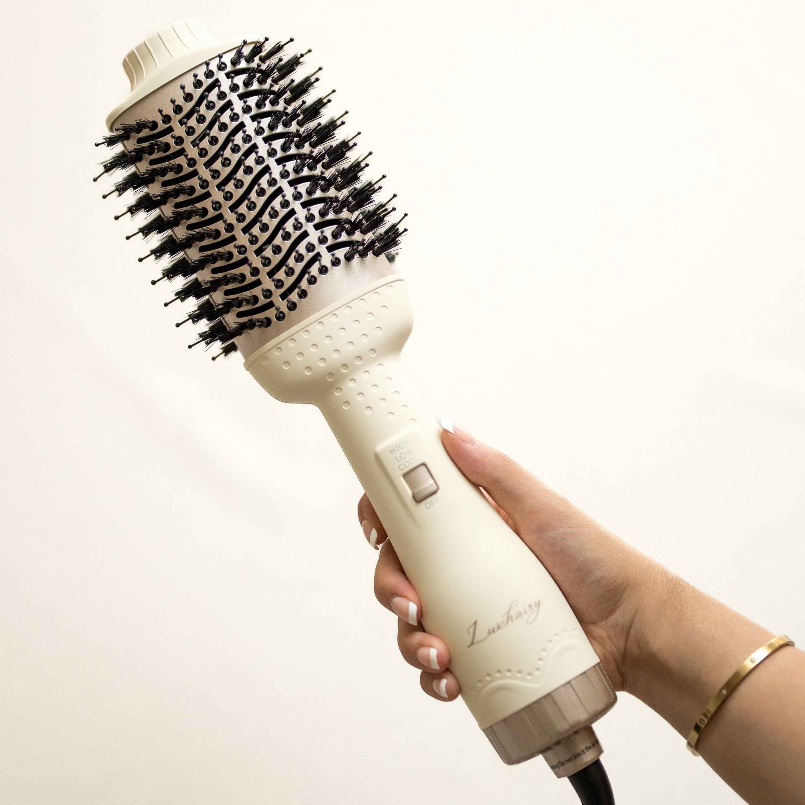 Hot Air Brush für einfaches Haarstyling