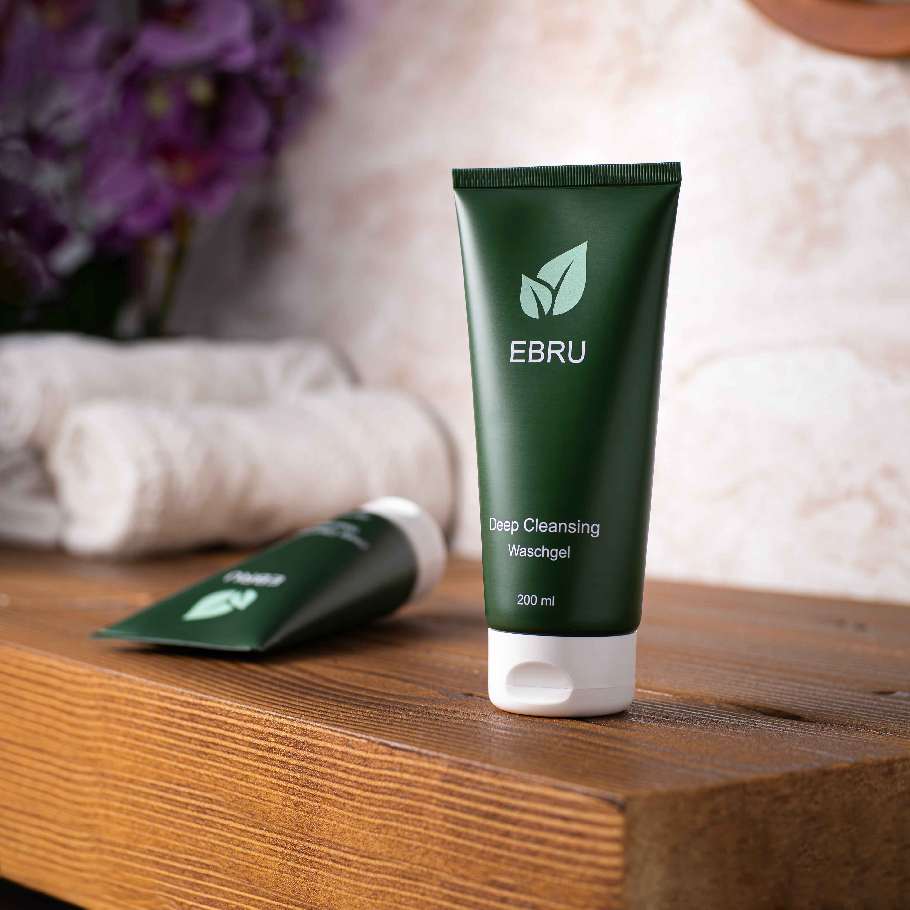 Gesichtsreinigung mit Deep Cleansing Waschgel