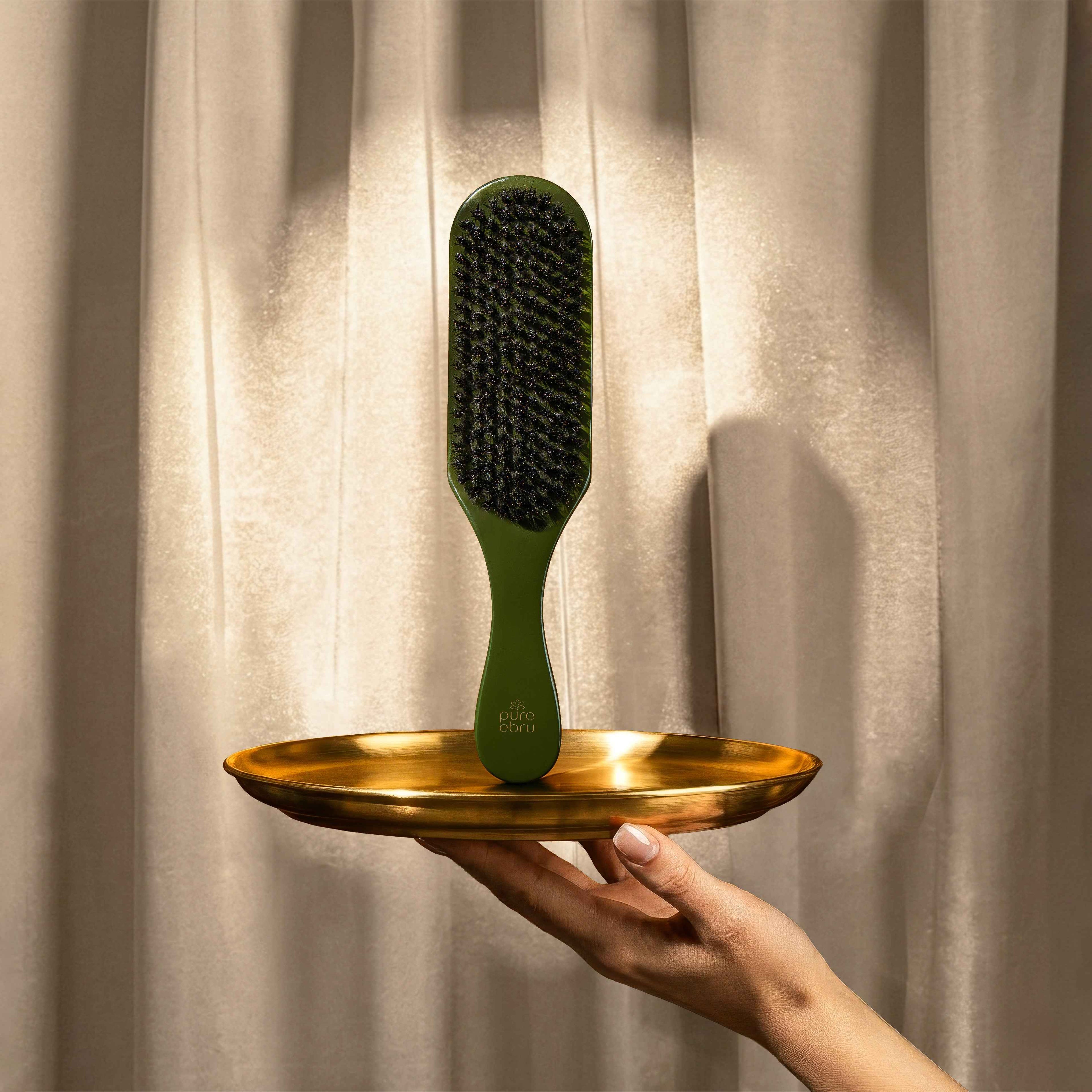 Styling Brush zum Glätten fliegender Haare