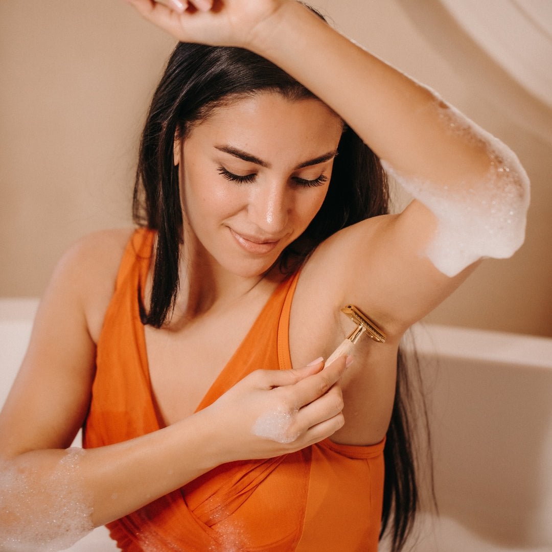 Rasierhobel Blondie + Rasierständer + 5 Klingen