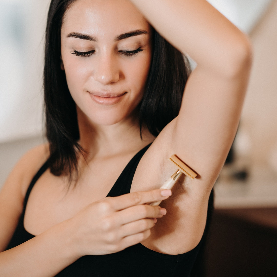 Rasierhobel Blondie + Rasierständer + 5 Klingen